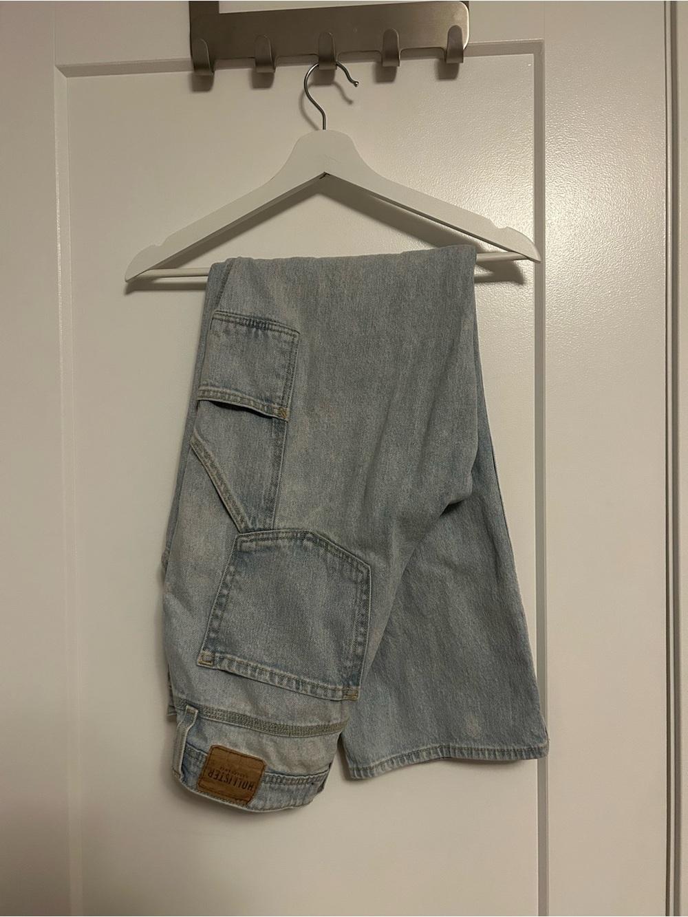 Hollister High-Rise Carpenter Jeans